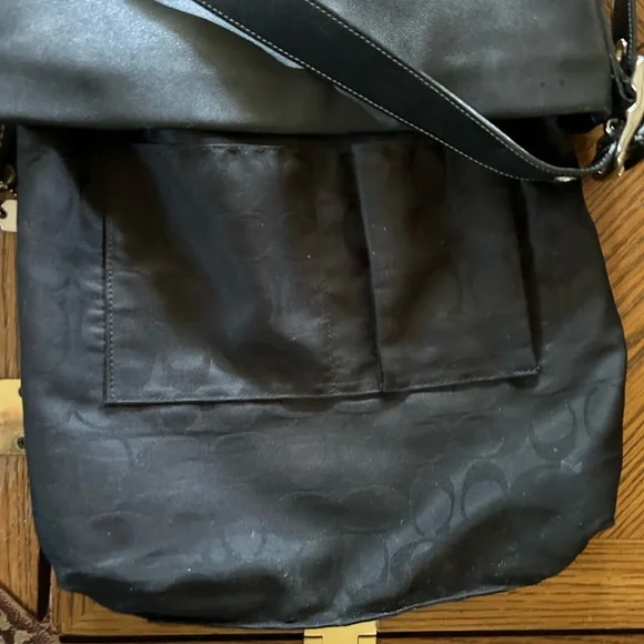 Vintage Coach Legacy Black Leather Shoulder Bag - Picture 12 of 15
